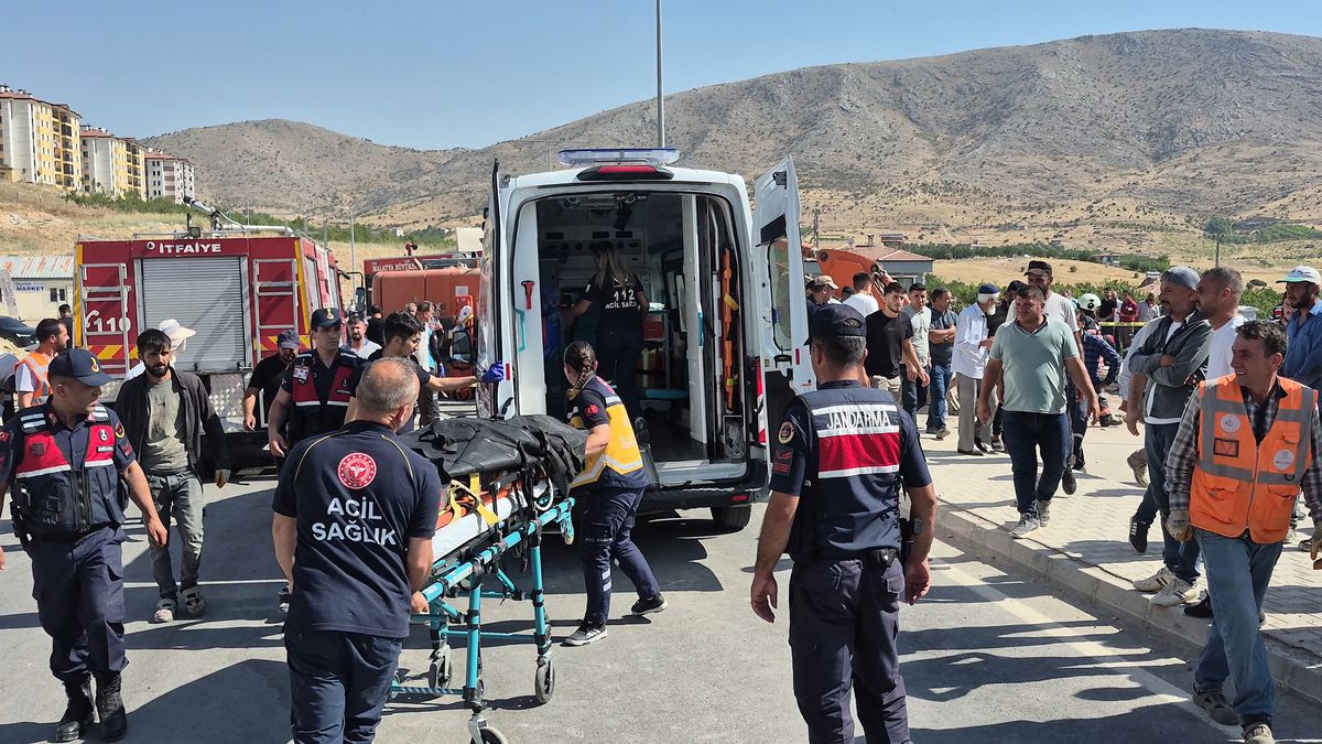 Malatya'da altyapı çalışmasında göçük: 2 ölü
