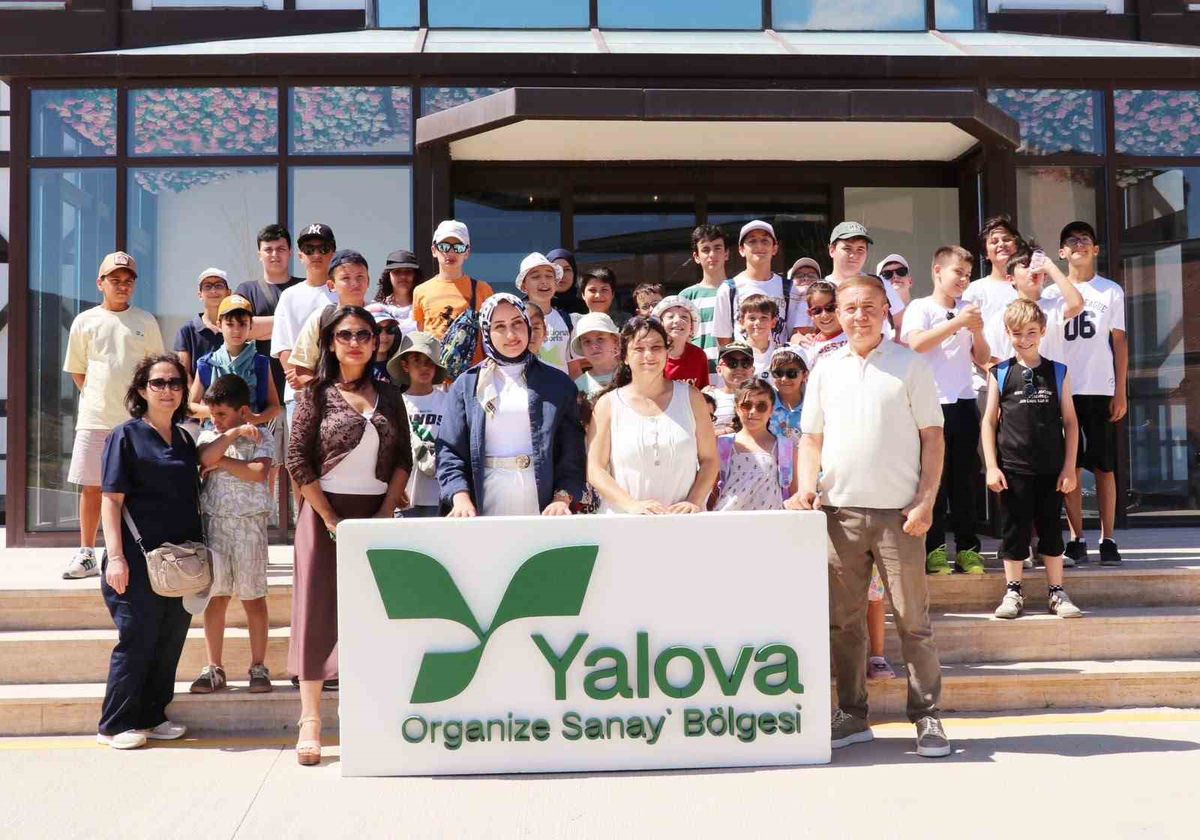 Robotik kodlama öğrencilerinden Yalova OSB’ye teknik gezi