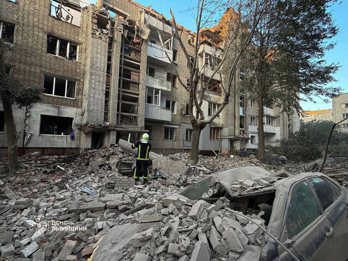 Rusya'nın Ukrayna'ya yönelik saldırılarında 8 kişi hayatını kaybetti, onlarca kişi yaralandı