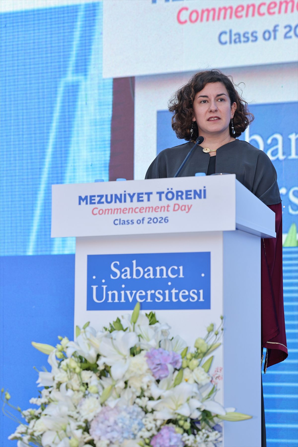 Sabancı Üniversitesi mezunu Ayşe Kıvılcım Coşkun yapay zeka alanındaki başarılarıyla öne çıkıyor