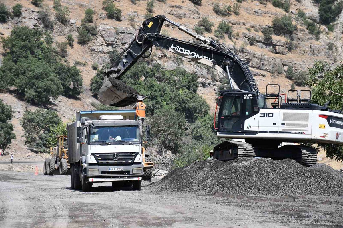 Şırnak’ta vatandaşlar yol yatırımlarından memnun