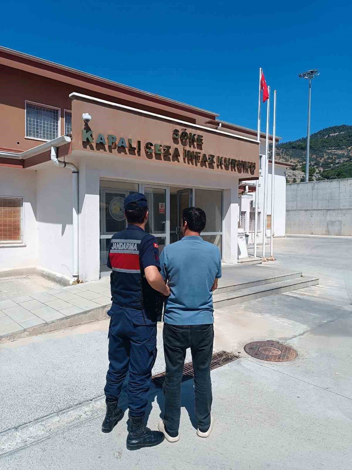 Uyuşturucu suçundan aranan şahıs Söke’de yakalandı