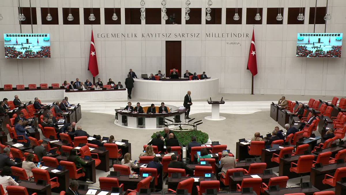 YENİ Partili Aşkın Genç: Kayseri’de emeklinin maaşının yüzde 79’u kiraya gidiyor