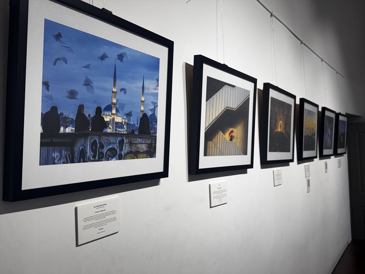 'Yeryüzü Renkleri' fotoğraf sergisi Bağımsız Sanat Vakfı'nda açıldı