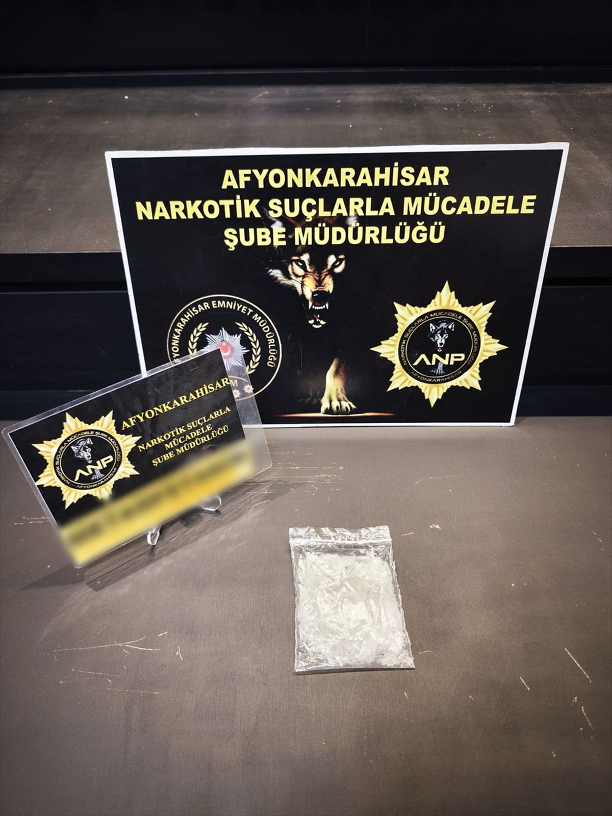 Afyonkarahisar'da uyuşturucu operasyonunda 3 zanlı tutuklandı