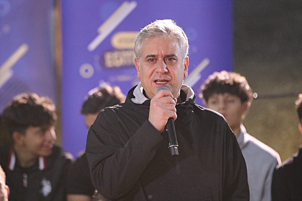 AK Parti'nin üçüncü İnsan Hakları Eğitim Kampı Kocaeli'de başladı