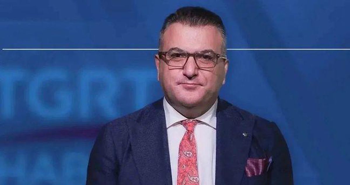 Cem Küçük neden gözaltına alındı, ne dedi? Gazeteci Cem Küçük kimdir, kaç yaşında, nereli?