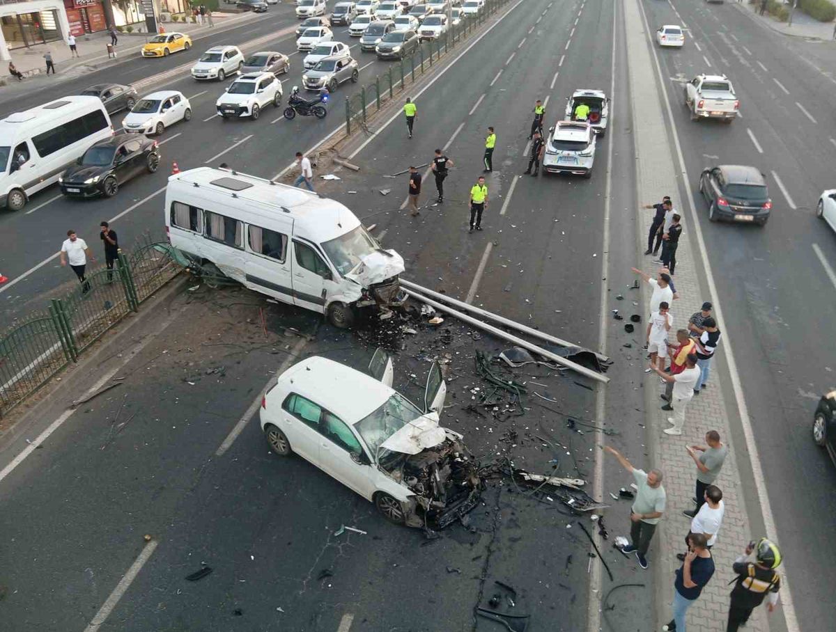 Diyarbakır’da feci kaza: 3 yaralı