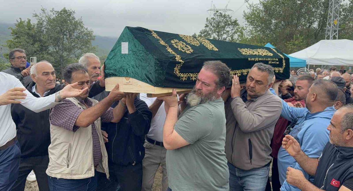 Eren Kaşıkçı memleketi Tokat’ta son yolculuğuna uğurlandı