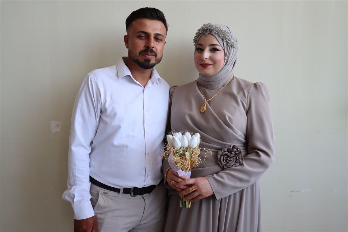 Hatay'da TDV'nin 'İki İnsan Bir Hayat Projesi' kapsamında genç çift dünyaevine girdi