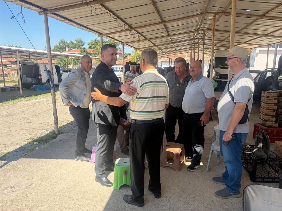 Lalapaşa Belediye Başkanı Geldi halk pazarında esnaf ve vatandaşlarla buluştu