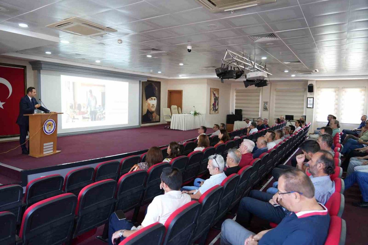 Muğla’da 'Afet ve acil durumlarda çocuk hakları ve eğitimi' kursu başladı