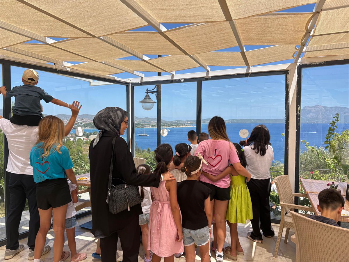 Muğla Sevgi Evleri'nde kalan çocuklar Datça'da ağırlandı