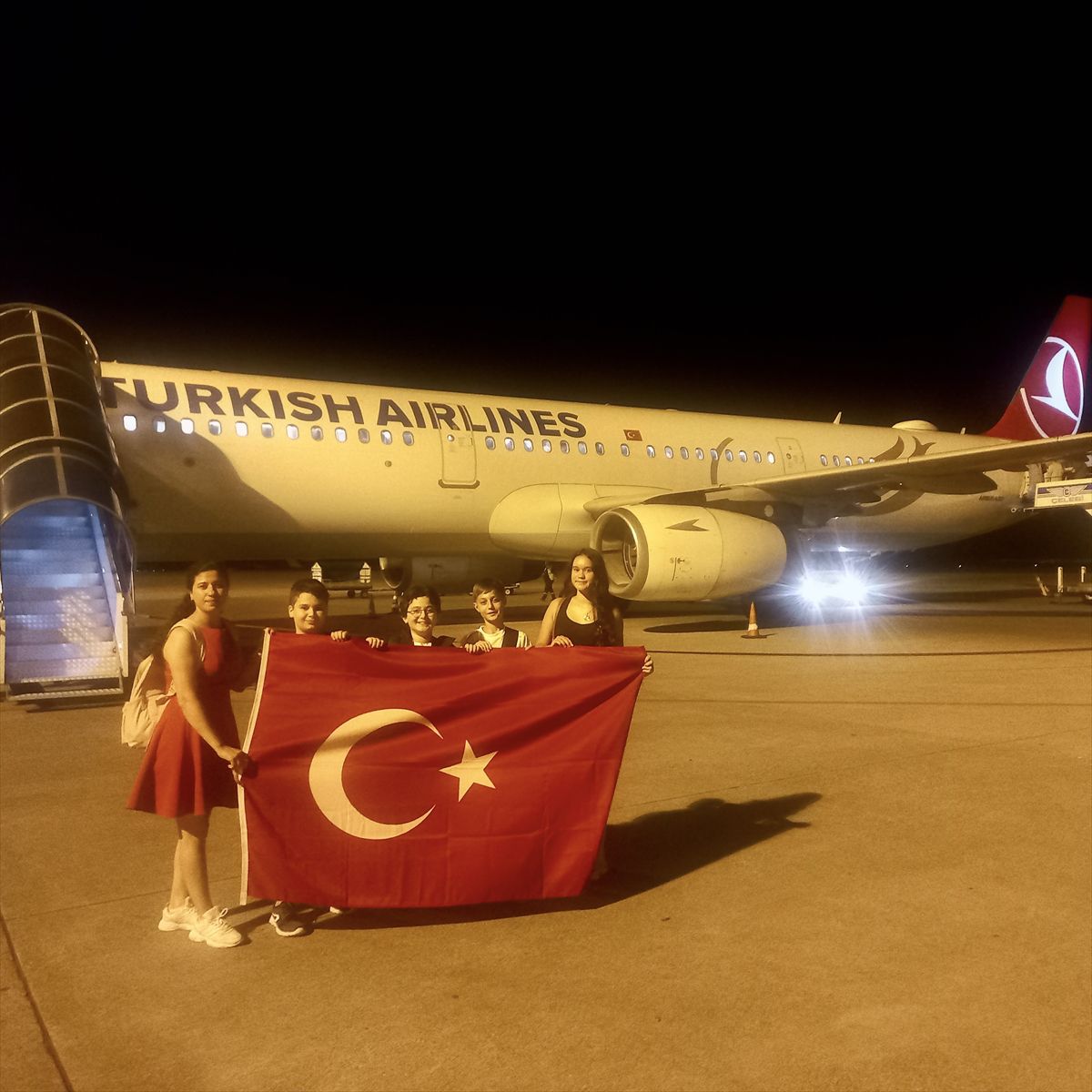 Samsunlu öğrenciler Asya Uluslararası Matematik Olimpiyatı için Vietnam'a gitti