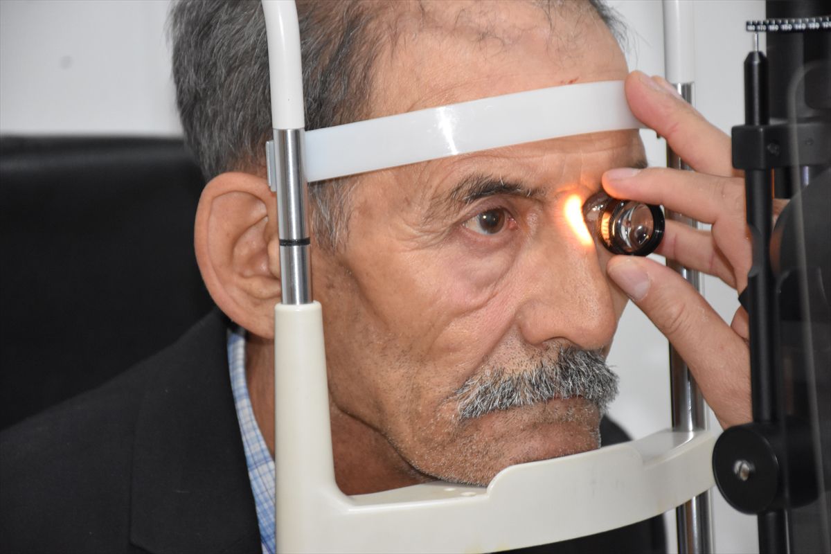 Sarı nokta deliğine bağlı görme kaybı erken müdahaleyle önlendi