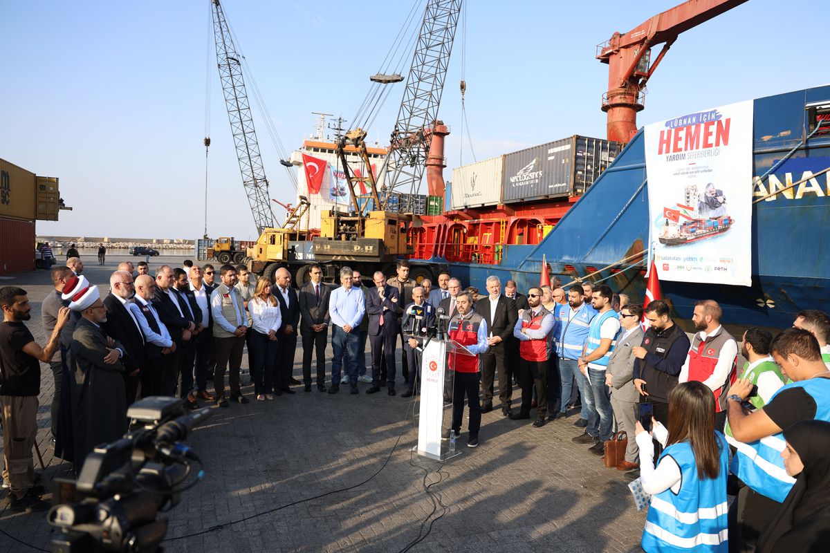 Türkiye’deki STK’lardan Lübnan’a 1,2 milyar TL değerinde insani yardım