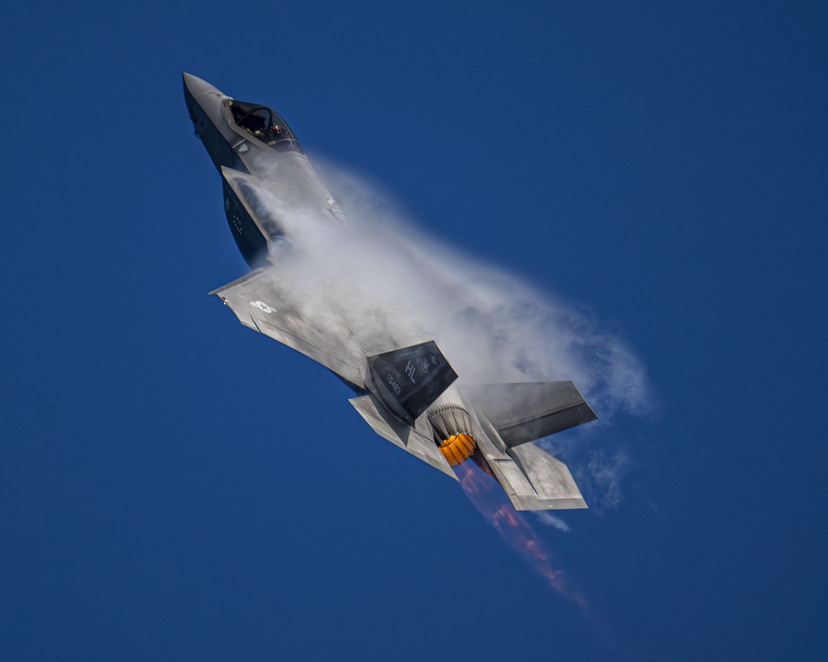 ABD'nin California eyaletinde F-35B savaş uçağı düştü