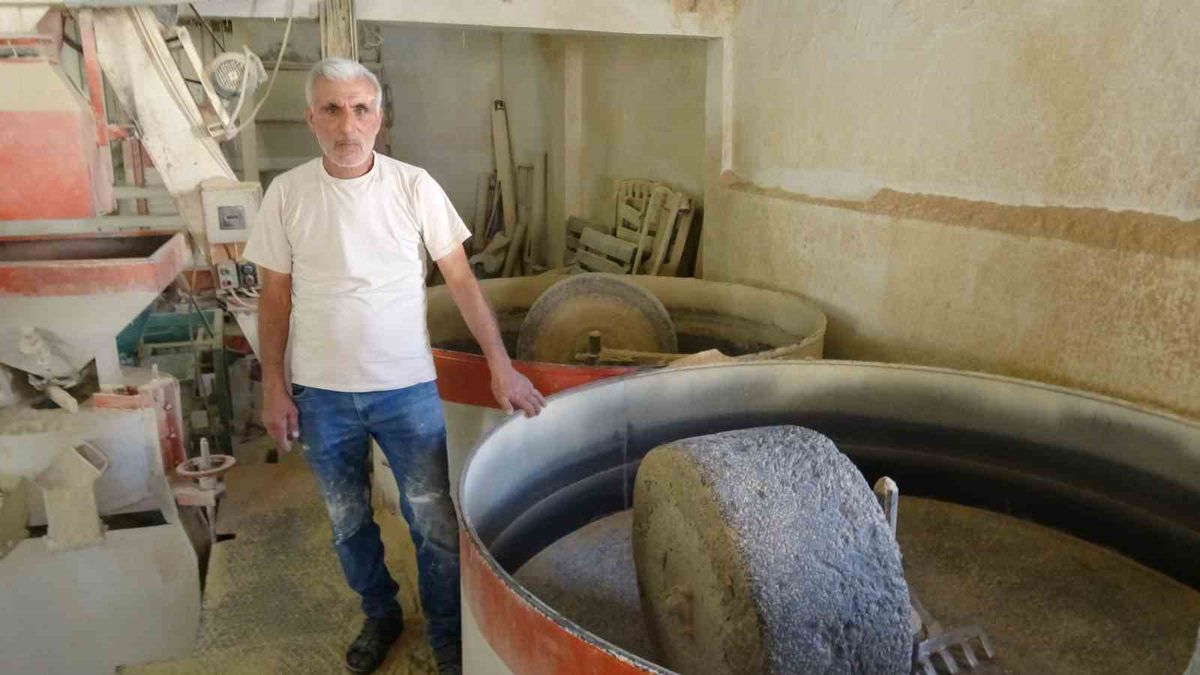 Asırlık değirmen geleneği teknolojiye rağmen yaşatılıyor