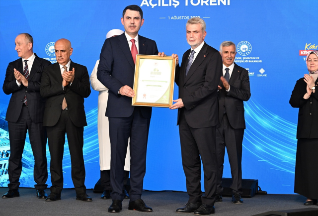 bakan kurum kahramanmarasta ta 20109446 4312 1 m