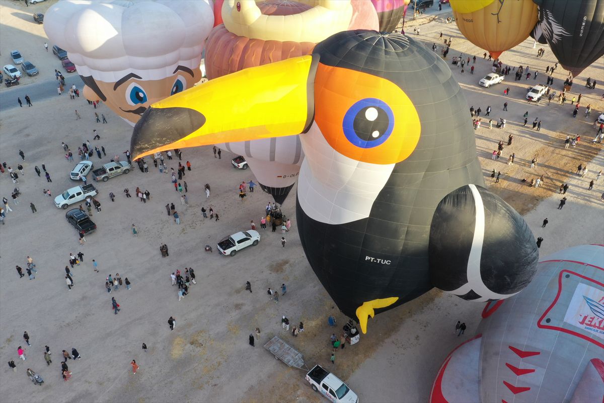 Brezilyalı balon pilotu, peribacalarındaki festival için her yıl binlerce kilometre katediyor