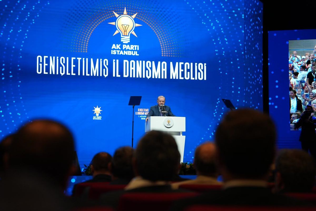CHP'den istifa eden 2 belediye başkanı ve 1 başkan vekili AK Parti’ye katıldı / Ek bilgiyle