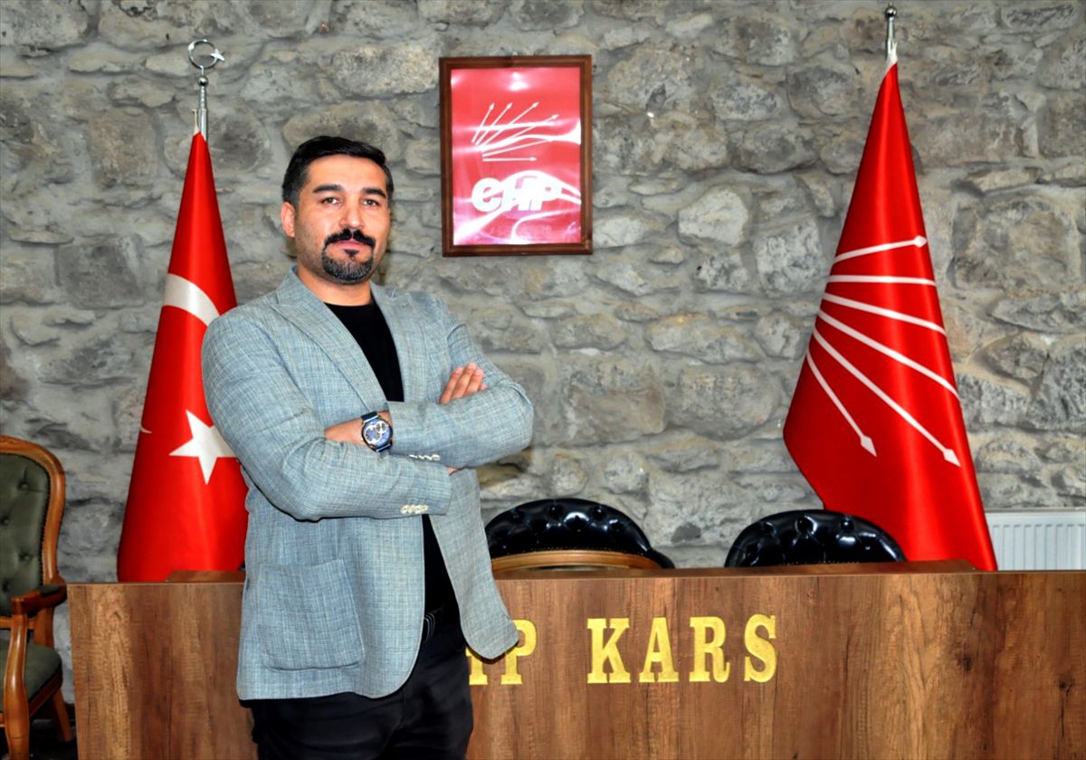 CHP Kars İl Başkanlığına atanan Muhammet Baran Karahan göreve başladı