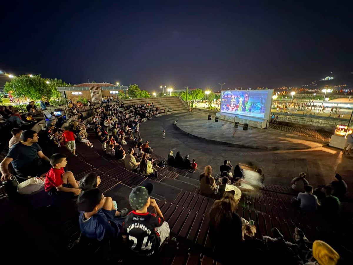Esentepe’de açık hava sinema geceleri