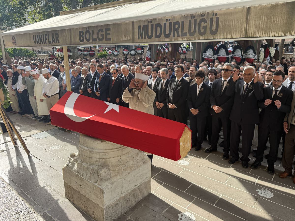 Eski Tokat Milletvekili Diren, son yolculuğuna uğurlandı