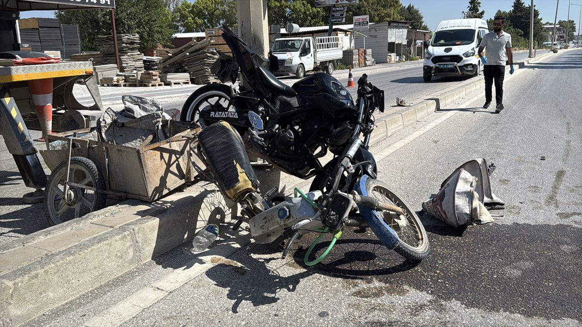 Hatay'da iki motosikletin çarpıştığı kazada 1 kişi öldü
