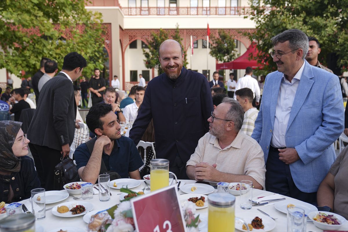 İbn Haldun Üniversitesi Mütevelli Heyeti TercihFest'26'da aday öğrencilerle buluştu