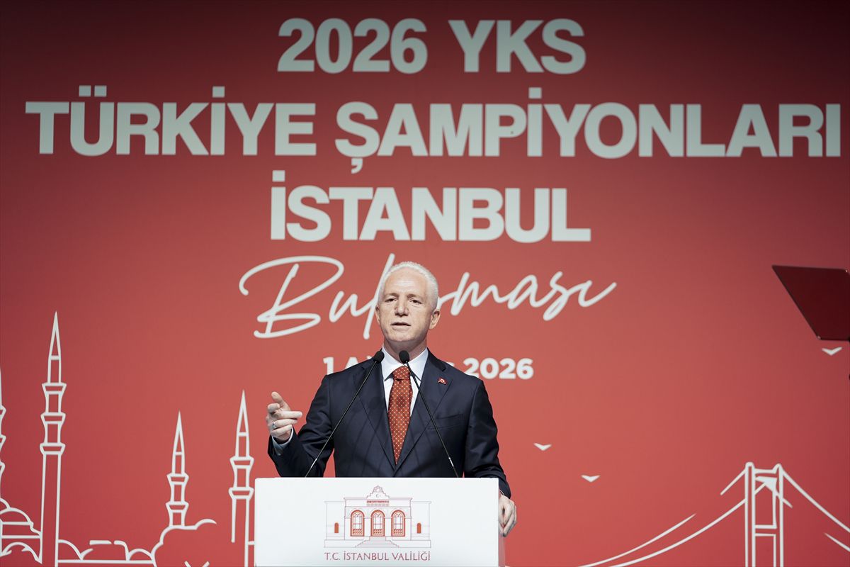 İstanbul'da '2026 YKS İstanbul Şampiyonları Buluşması' yapıldı