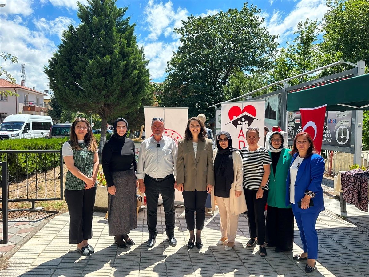 Kargı'da ADEM kursiyerlerinin el emeği ürünleri sergilendi