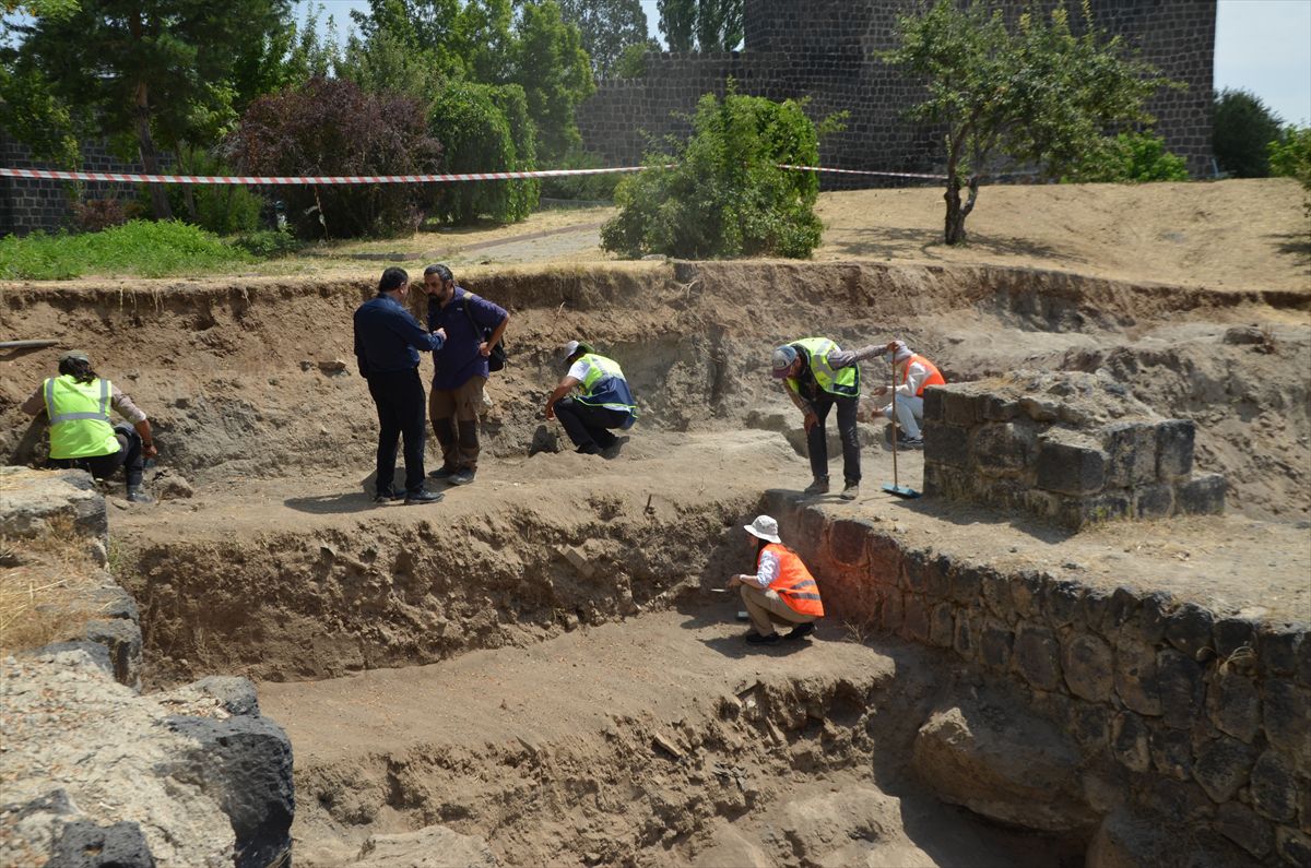 Malazgirt'teki arkeolojik buluntular bölgenin tarihine ışık tutuyor
