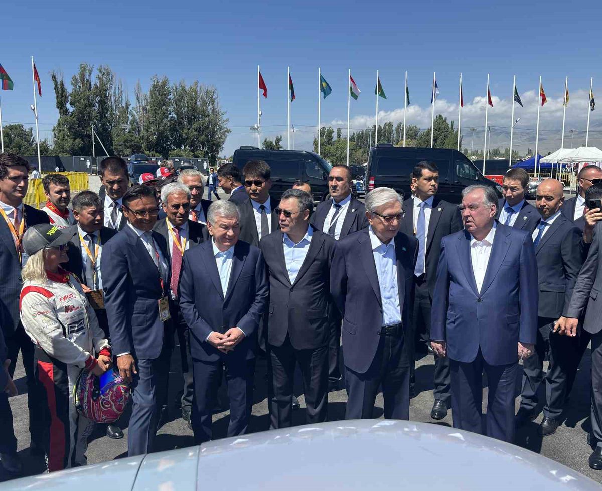 Orta Asya liderleri, Issık Göl’de F1H2O Dünya Şampiyonası’nı birlikte takip etti