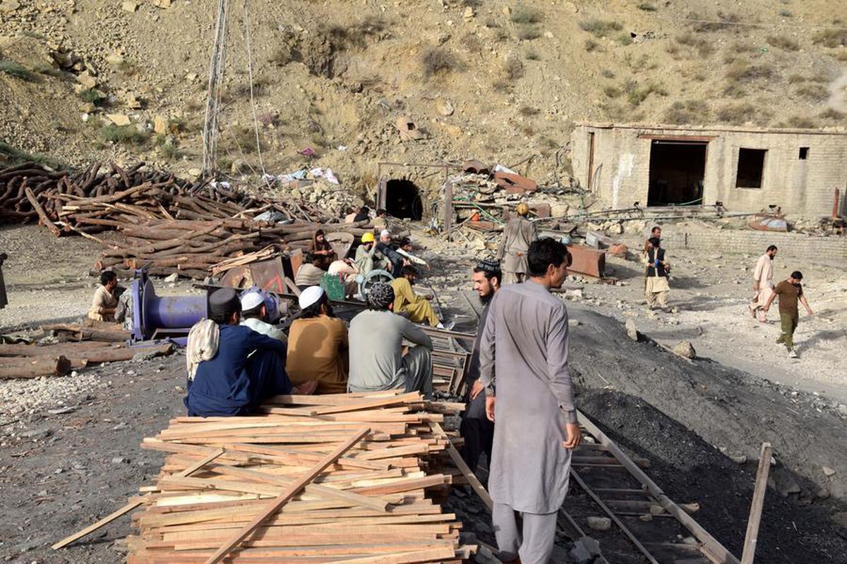 Pakistan'da maden kazası: 34 madencinin hayatını kaybettiği tahmin ediliyor