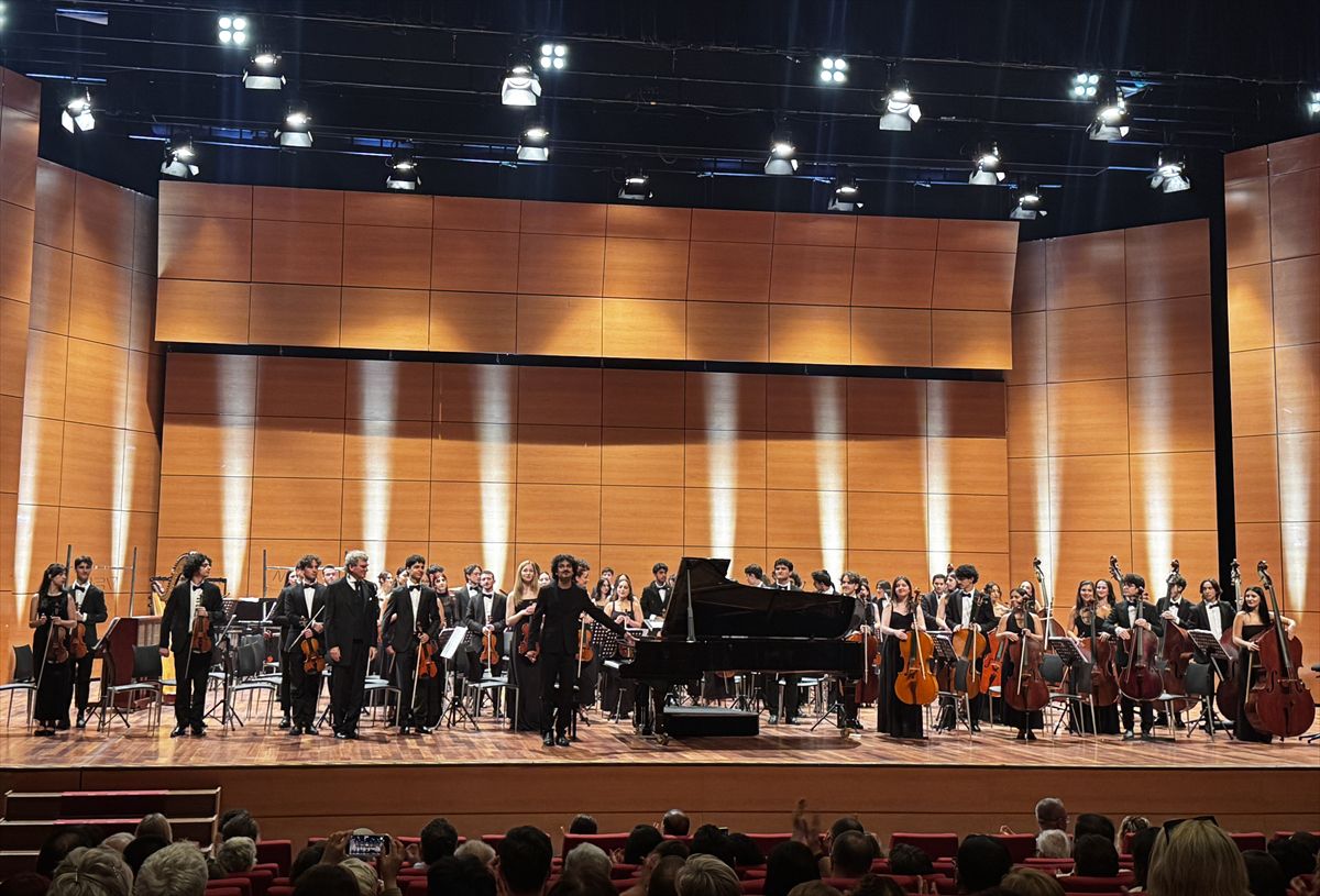 Türkiye Gençlik Filarmoni Orkestrası 20. yılını kutladı