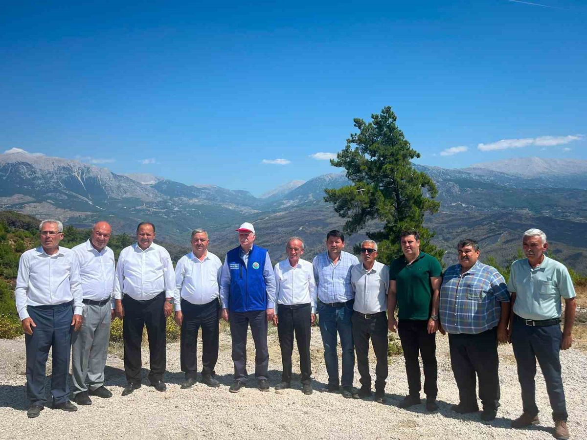 TZOB Genel Başkanı Bayraktar, Seydikemer’deki yangın bölgesinde incelemelerde bulundu