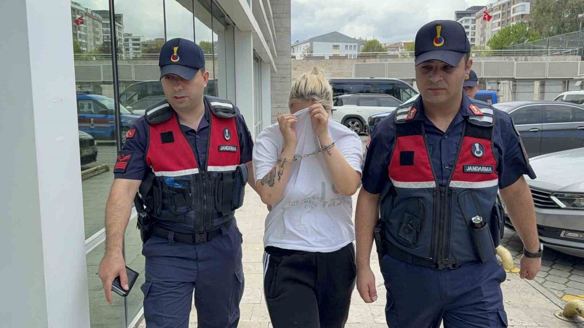 Uyuşturucu suçundan hapis cezası olan kadın yakalandı