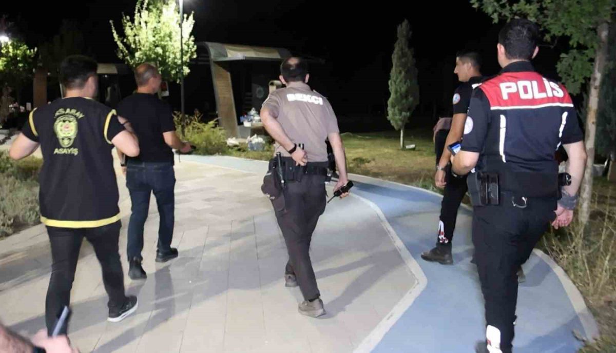 Aksaray'da park ve bahçelerde asayiş uygulaması yapıldı