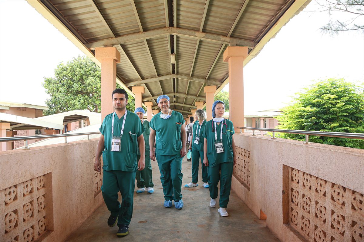Burkina Fasolu doktorlar, Türk hekimlerin gözetiminde üçüncü seri böbrek nakillerini tamamladı