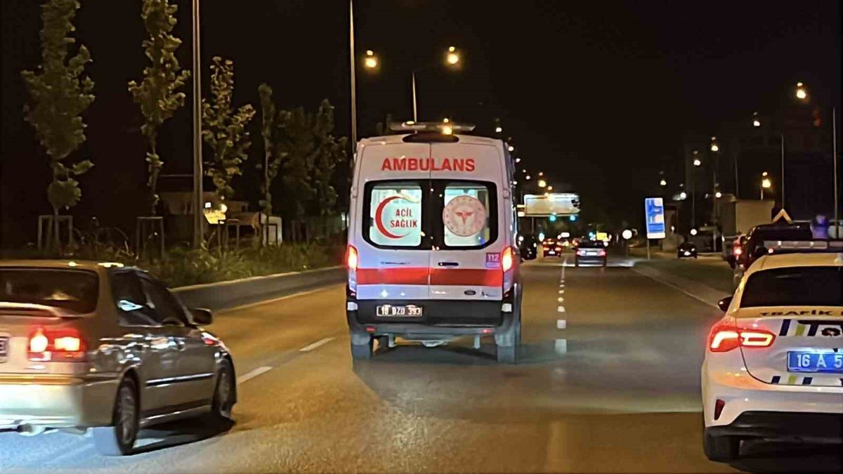 Bursa’da ters yöne giren otomobil kazaya karıştı: 7 yaralı