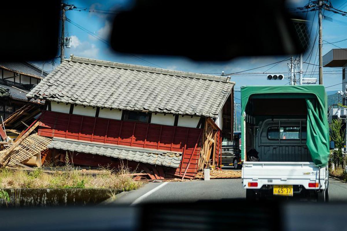 Japonya'nın Kumamoto eyaletindeki depremde hayatını kaybedenlerin sayısı 38'e yükseldi