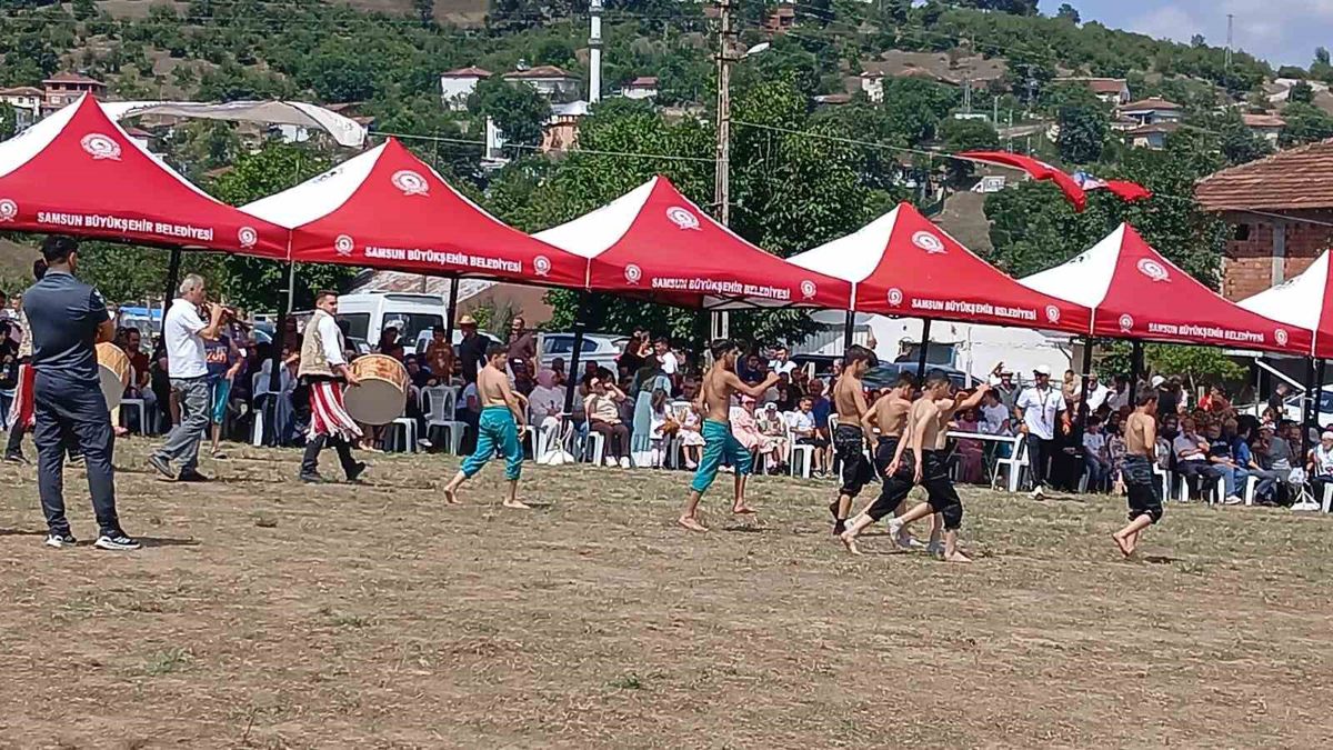 Kavak’ta geleneksel mahalle şenliğine yoğun ilgi