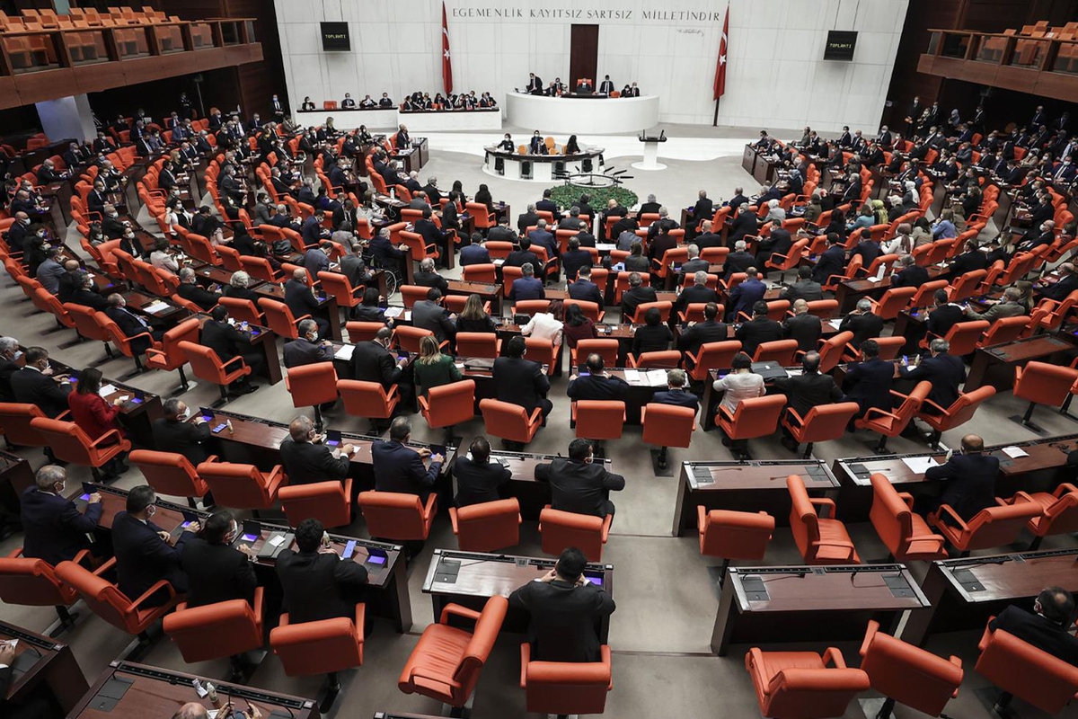 Meclise 'İstanbul kışlık, Ankara yazlık başkent olsun' başvurusu