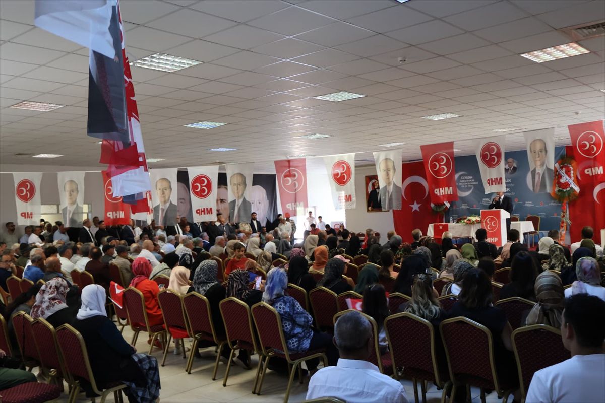 MHP Genel Başkan Yardımcısı Özdemir, partisinin Özvatan ilçe kongresine katıldı