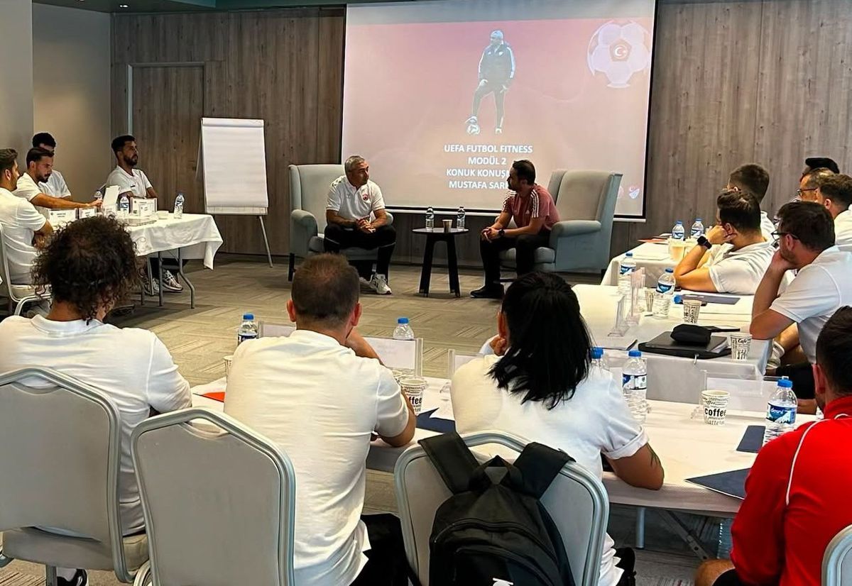 Sarıgül, UEFA Fitness B-1 Kursunda tecrübelerini paylaştı