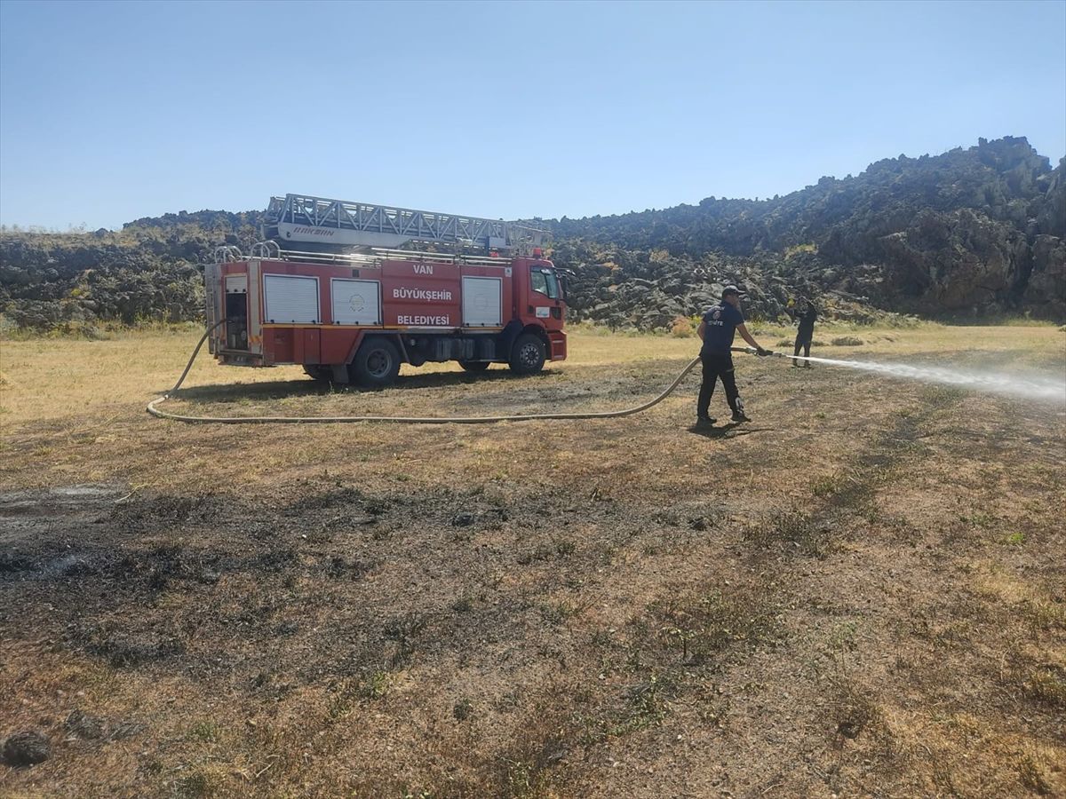 Van'da 10 günde 239 yangına müdahale edildi
