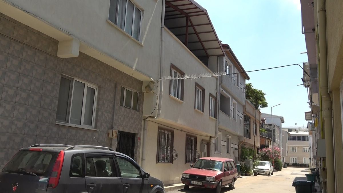 Bursa'da Hamile Kadının Ölümü: ŞÖNİM'den Ayrıldıktan Sonra Eşiyle Tartışma Yaşandı