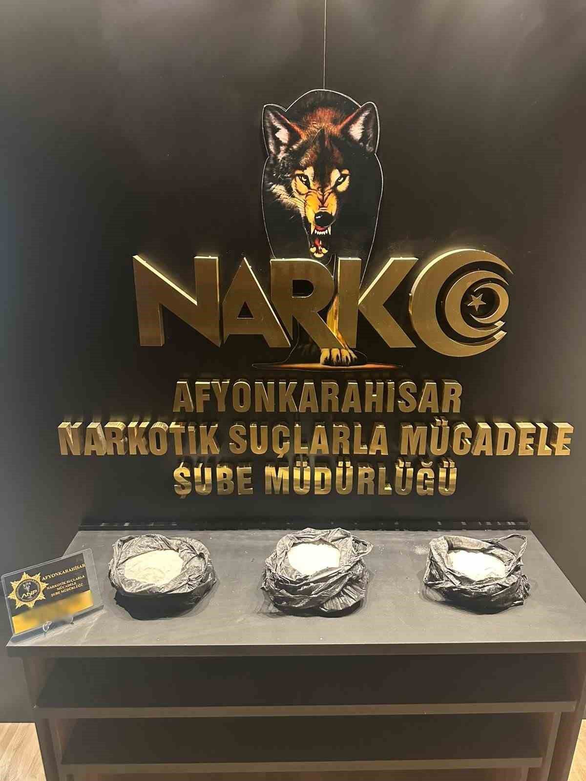 Afyonkarahisar'da 5 kg uyuşturucu hammaddesiyle yakalanan şahıs tutuklandı