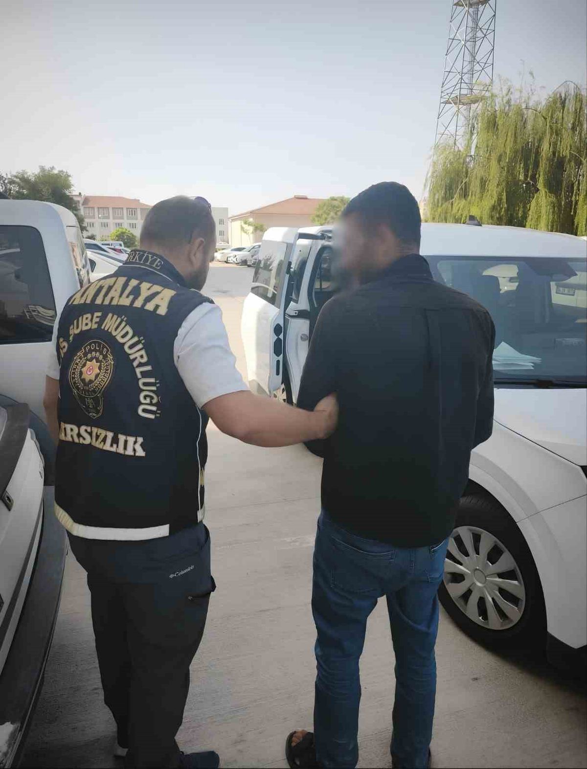 Antalya'da Suç Operasyonu: 275 Tutuklama